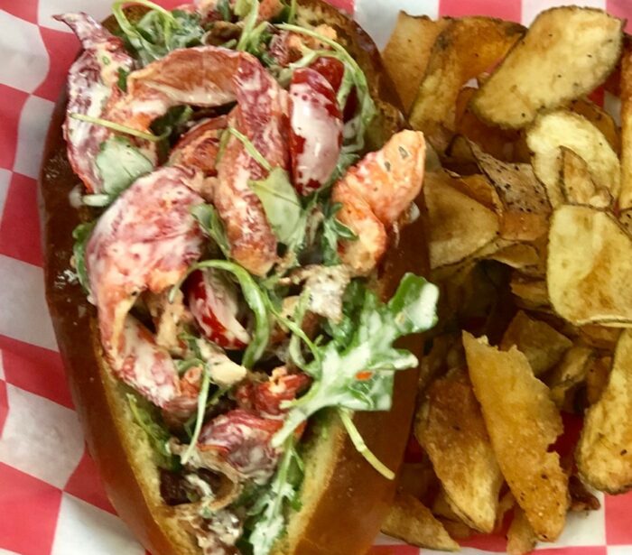 Lobster roll - classic